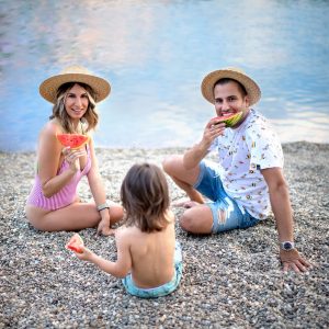 family-watermelon-values-health-moments-Iceberg Salat Centar
