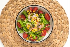 rocket salad-meal-recipe-side dish-corn-Iceberg Salat Centar