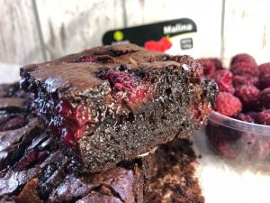 brownies-brownie-recipe-raspberries-chocolate-dark-sweet-dessert-snack-Iceberg Salat Centar