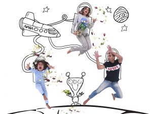 family-fun-storytelling-fairy tale-aliens-space-Iceberg Salat Centar-Mom-Dad-Child-Children-Kids